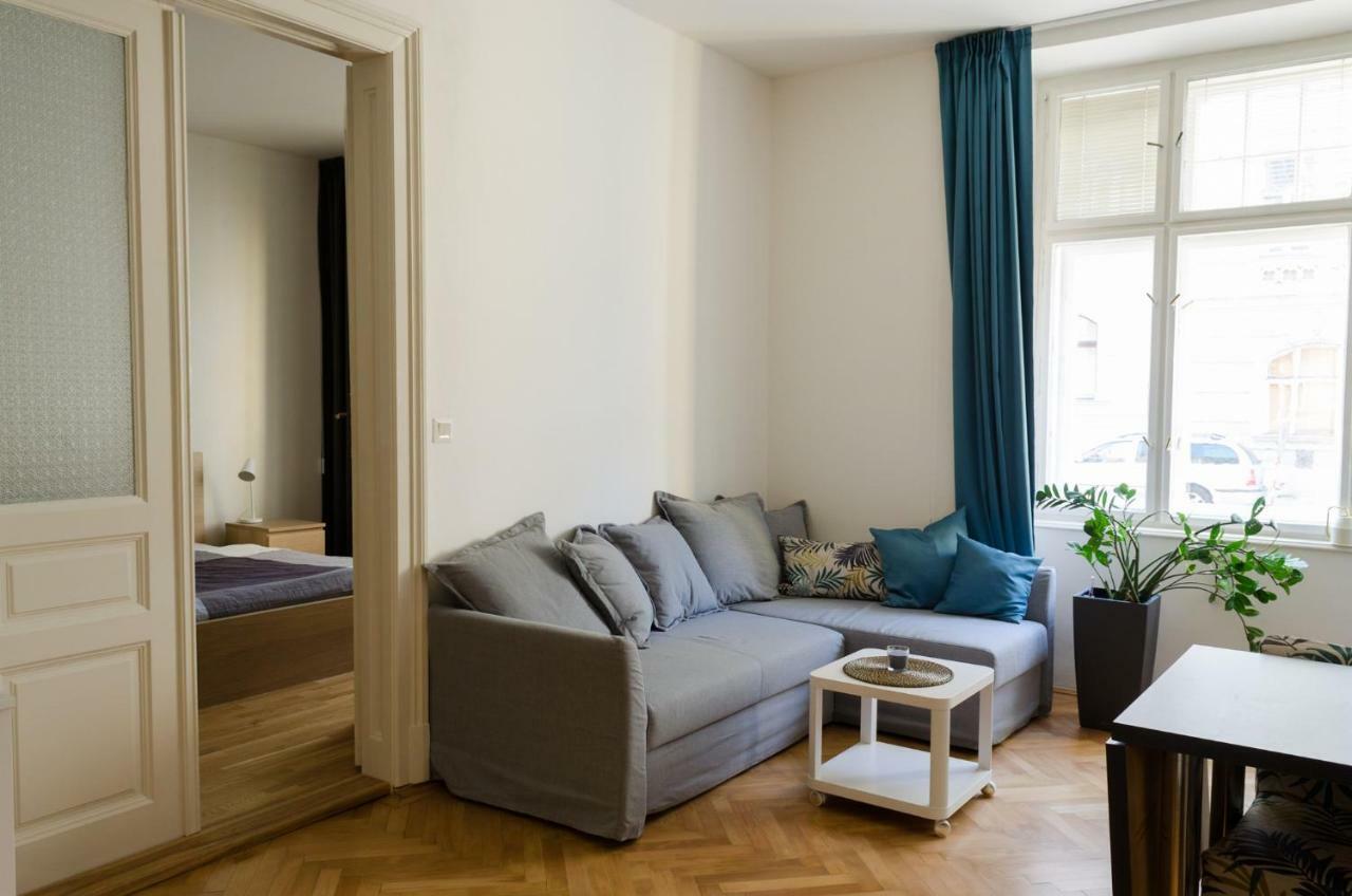 Oltec Apartment Brno Buitenkant foto